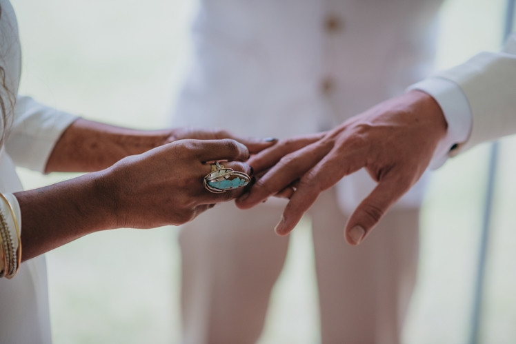 Rainy day wedding photos